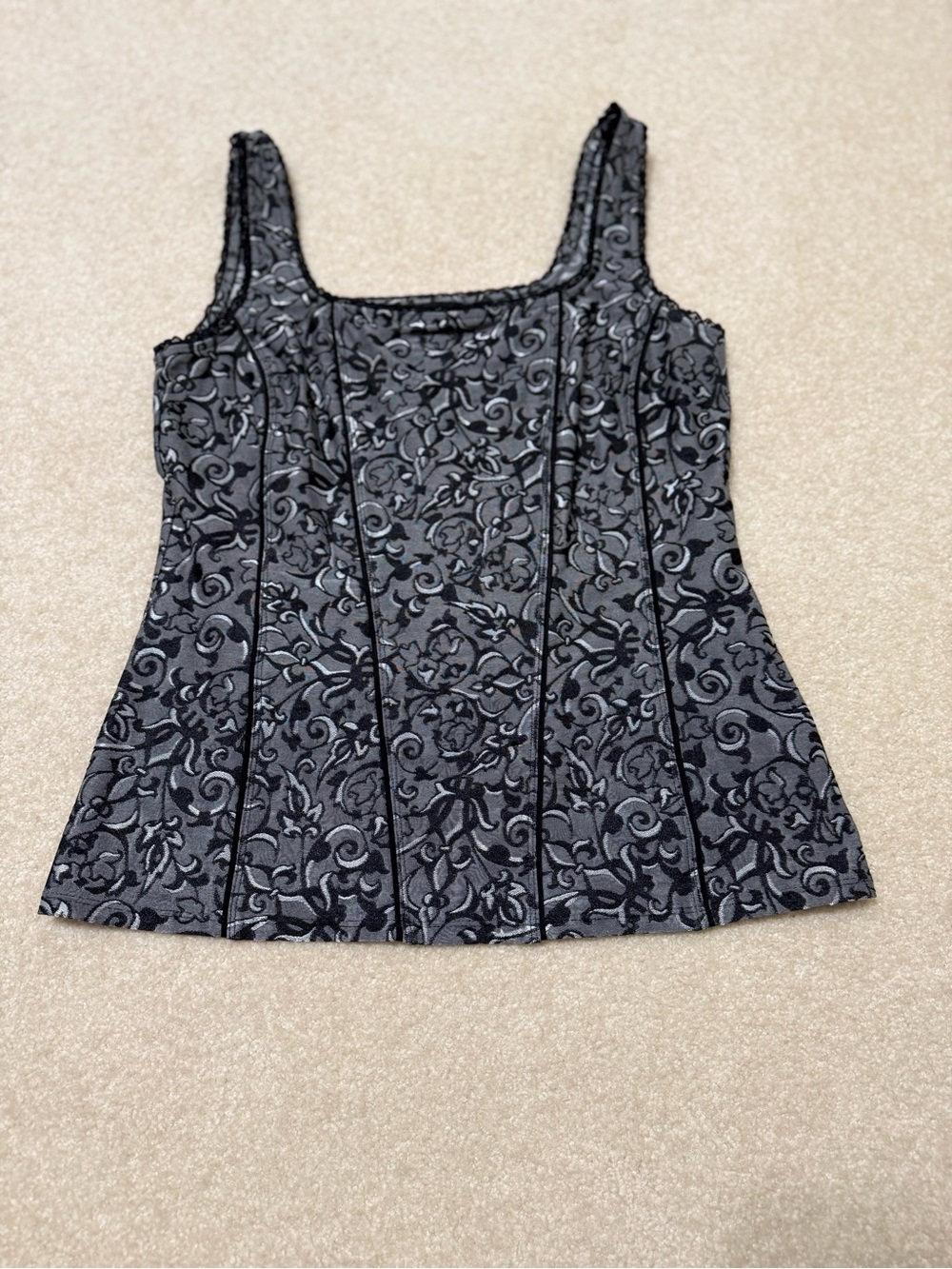 White House Black Market Gray n Black Floral Sleeveless Top - Picture 8 of 8